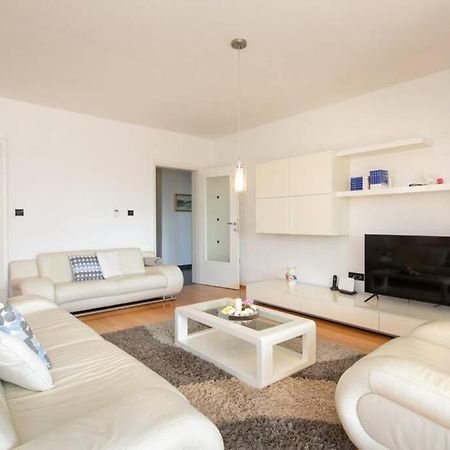 Apartment Natali Punat- Free Parking On Premises エクステリア 写真
