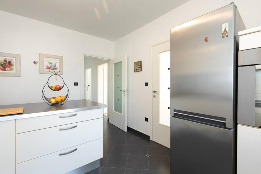 Apartment Natali Punat- Free Parking On Premises エクステリア 写真