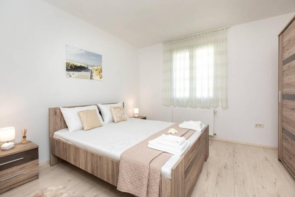 Apartment Natali Punat- Free Parking On Premises エクステリア 写真