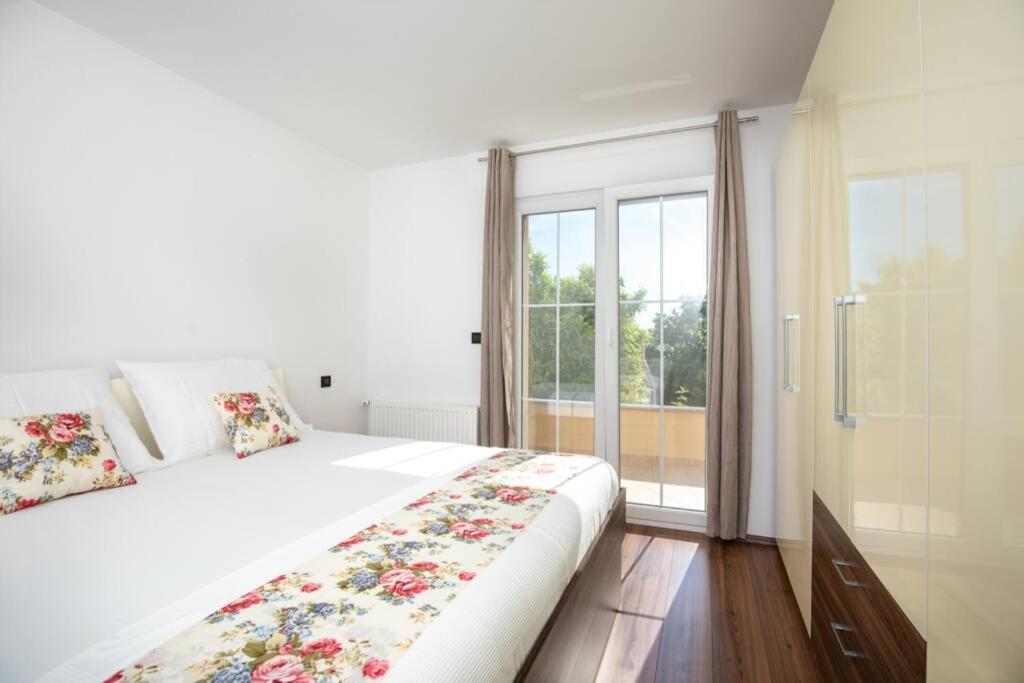 Apartment Natali Punat- Free Parking On Premises エクステリア 写真